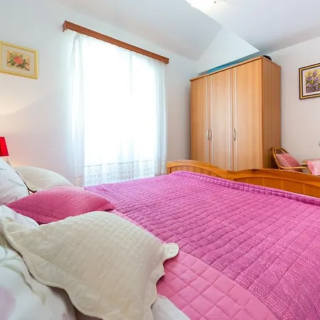 Apartman Tomic *
