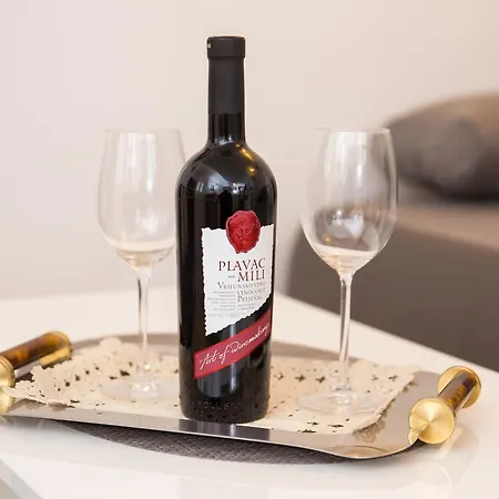 Apartment Tomic